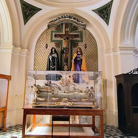 Monolocale In Vicolo Storico 
